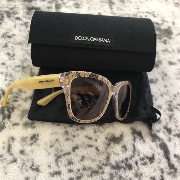 Dolce & Gabbana Good Oversized Sunglasses - Picture 5 of 5